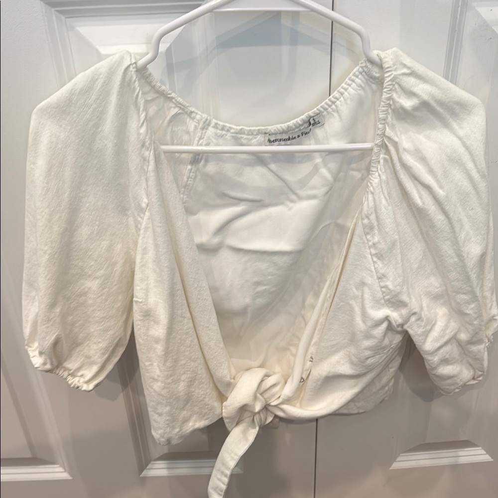 Abercrombie & Fitch White Crop Top
